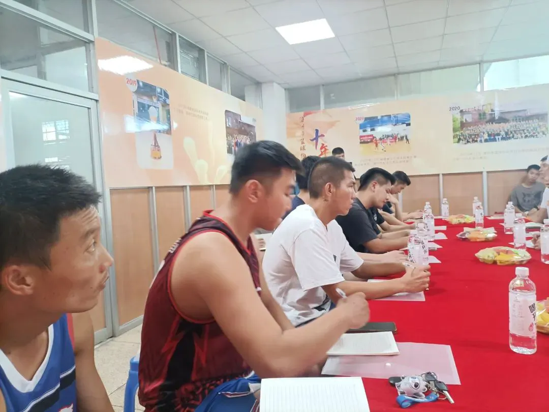 如何通过模拟比赛提高篮球进攻实战能力?_0
